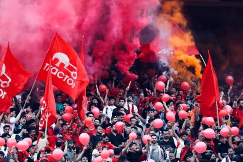 پوستر-جالب-تراکتور-برای-بازی-شمس-آذر-با-تصویری-از-بیرانوند