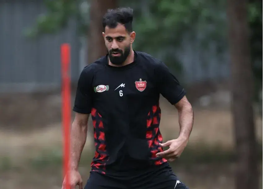 مدافع-پرسپولیس-بعد-از-پیشنهاد-خارجی-فیکس-شد