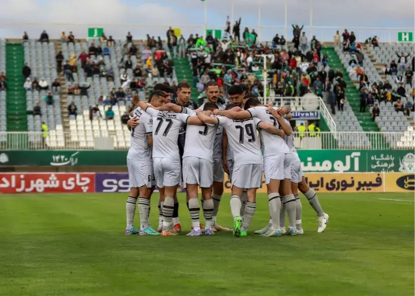 حسینی-با-یک-تغییر-به-دنبال-بردن-استقلال