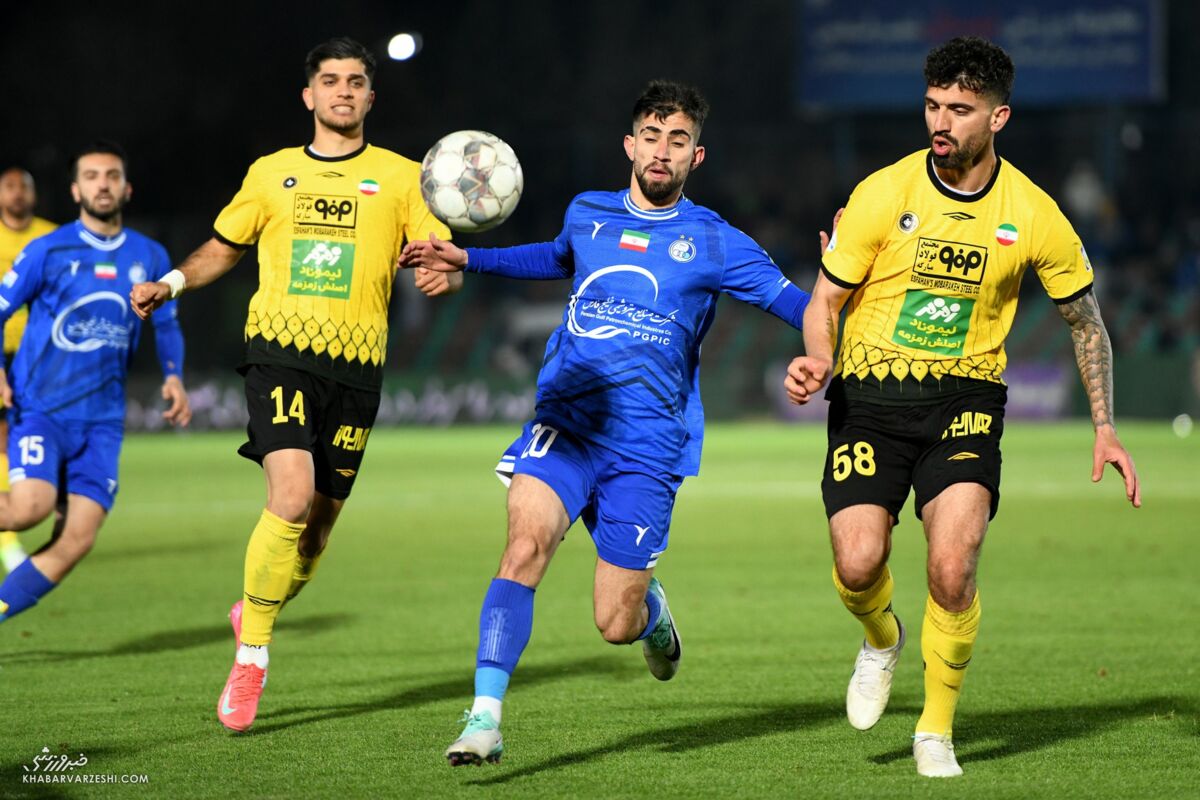 شیشه-عمر-سپاهان-و-پرسپولیس-در-دست-مجتبی-جباری!