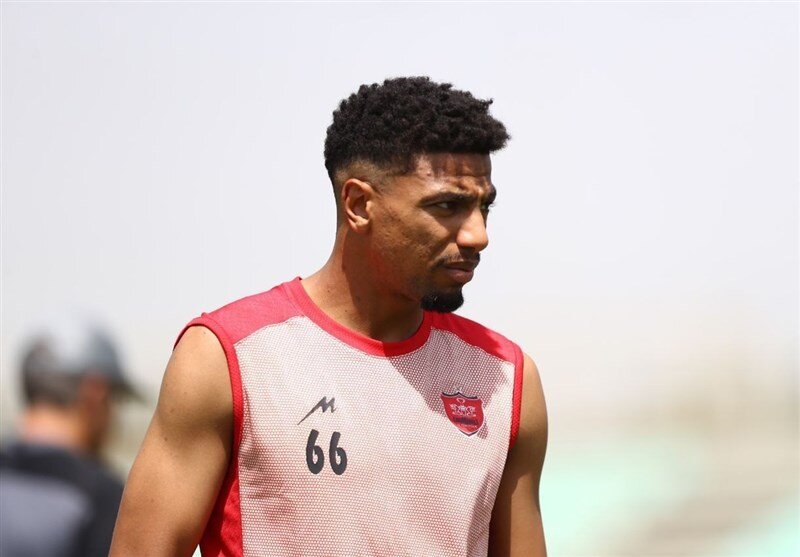 مدافع-پرسپولیس-مشتری-خارجی-پیدا-کرد