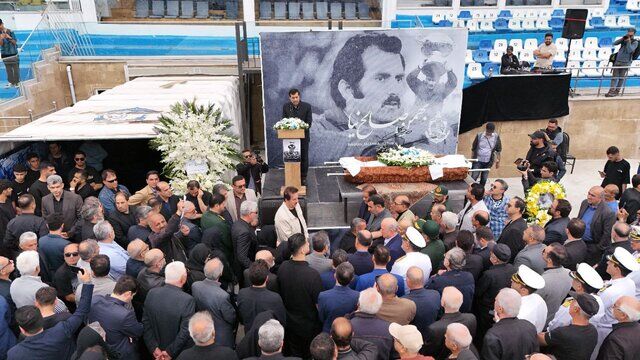 سکانس-سینمایی-وداع-با-پدر-ملوان-از-روی-پل-غازیان-+فیلم