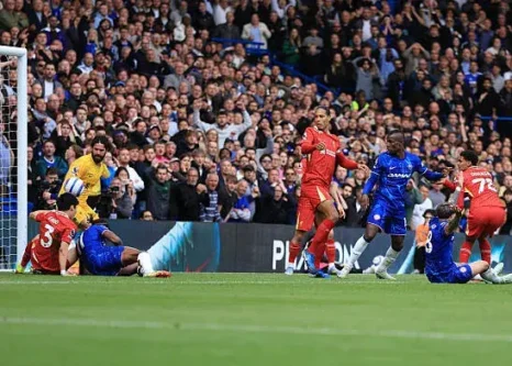 قهرمانی-مدافعان-لیورپول-را-سر-به-هوا-کرده-است!