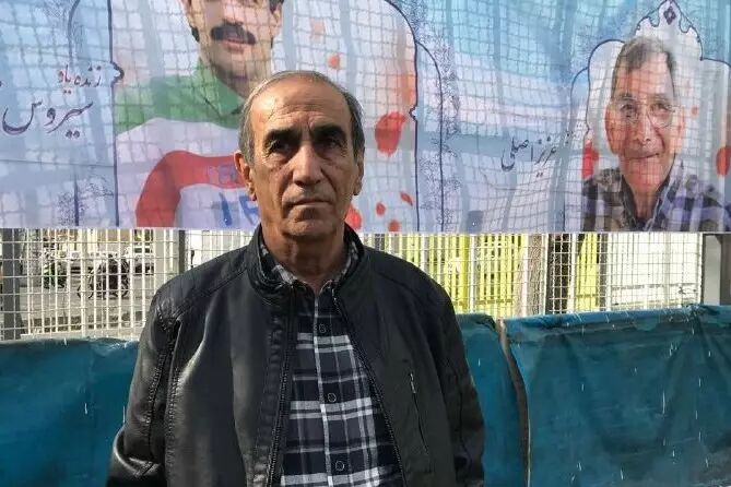 جباری:-سخنگوی-استقلال،-پرسپولیسی-است!/-تاجرنیا-می‌خواهد-میان-پیشکسوتان-استقلال-تفرقه-بیندازد؛-مجتبی-سرمایه-استقلال-است،-خرابش-نکنید!