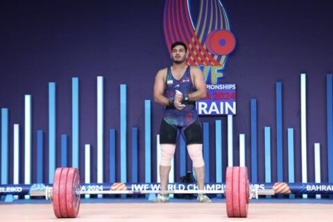 علیرضا-نصیری-قهرمان-وزنه‌برداری-جوانان-جهان-شد