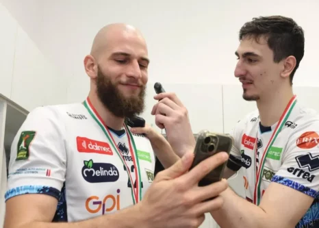 قهرمانی-به-قیمت-از-دست-دادن-ریش!