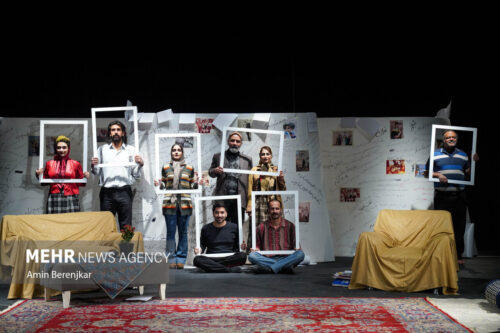 نمایش-«این-آدمهای-غریب»-راهی-جشنواره-صحنهای-فتح-خرمشهر-شد