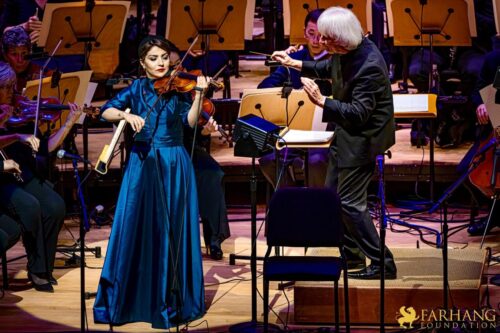 نخستین-آهنگساز-سولیست-زن-ایرانی-در-ارکستری-جهانی-/-قصه‌ی-دختر-ایران-در-قلب-کالیفرنیا-نواخته-شد