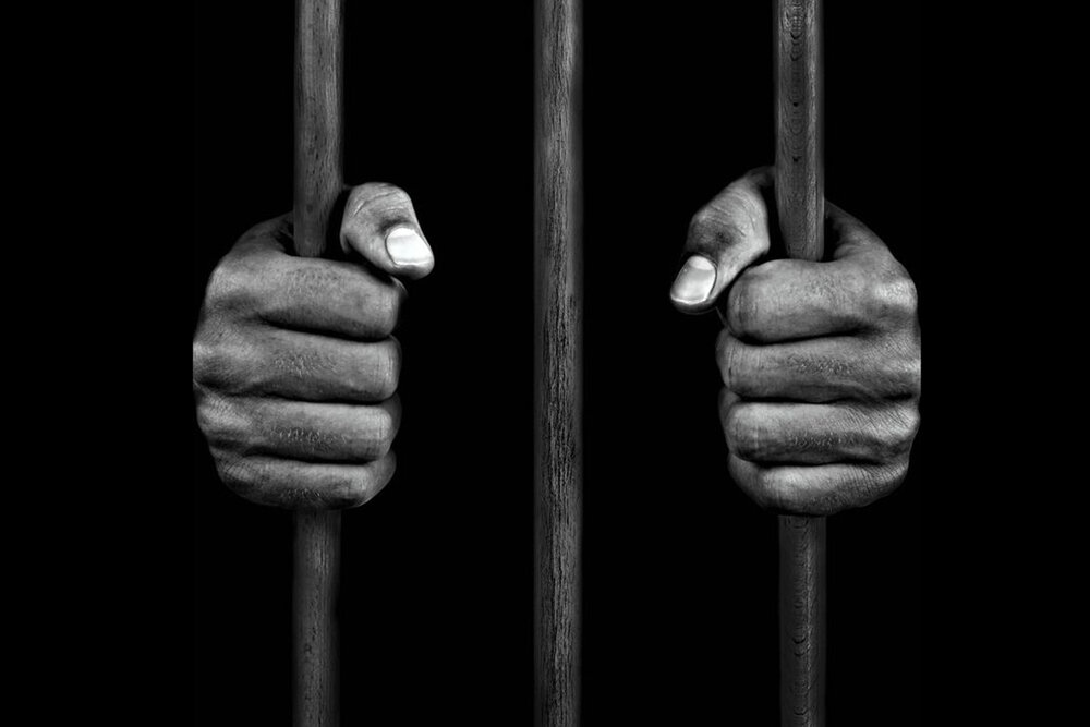 کشف-محل-اختفای-فراریان-با-شنود-تماسهای-تلفنی!