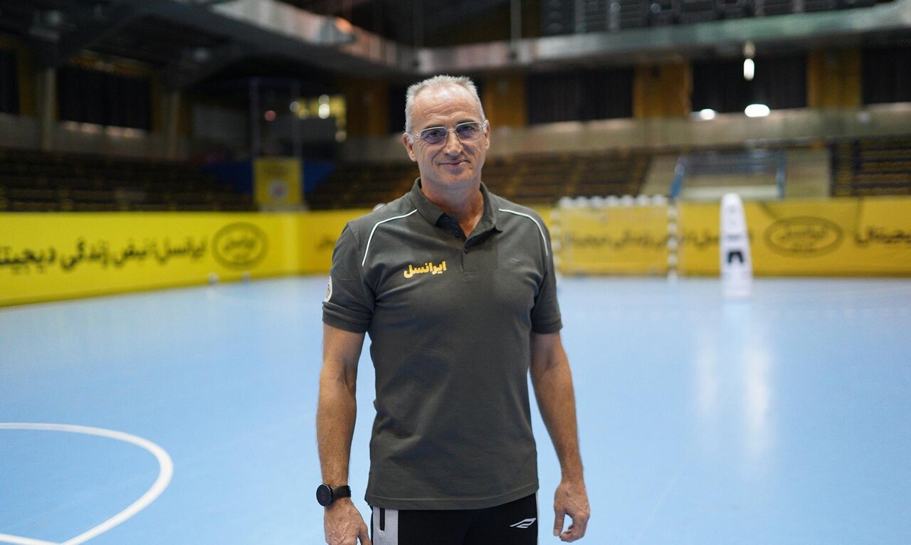 سرمربی-تیم-ملی-ایران:-طرفدار-اتلتیکو-مادرید-هستم/-دوست-دارم-بارسلونا-در-الکلاسیکو-برنده-شود