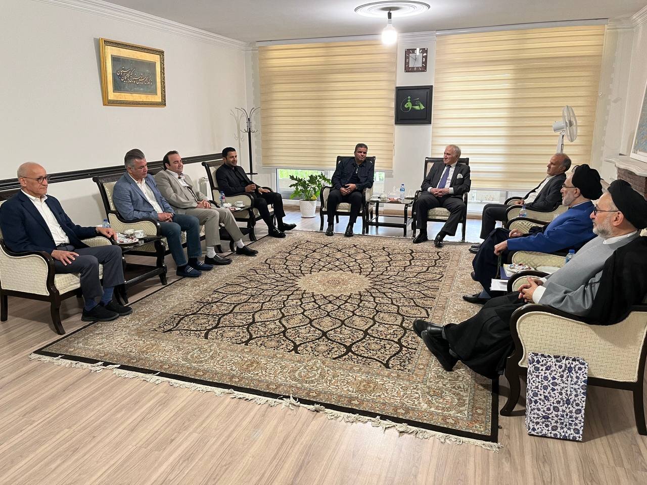 عکس|-دیدار-جمعی-از-پیشکسوتان-پرسپولیس-و-تیم-ملی-با-سید-محمد-خاتمی