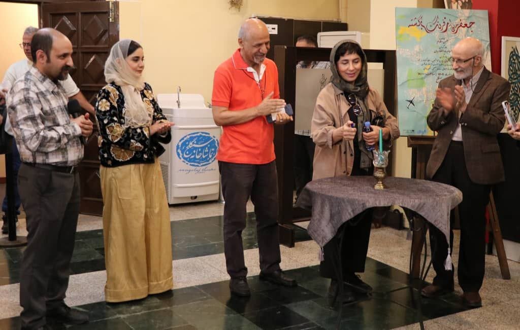 شمع-شب-چراغ-نمایش-جعفرخان-از-فرنگ-برگشته-را-مریم-کاظمی-افروخت