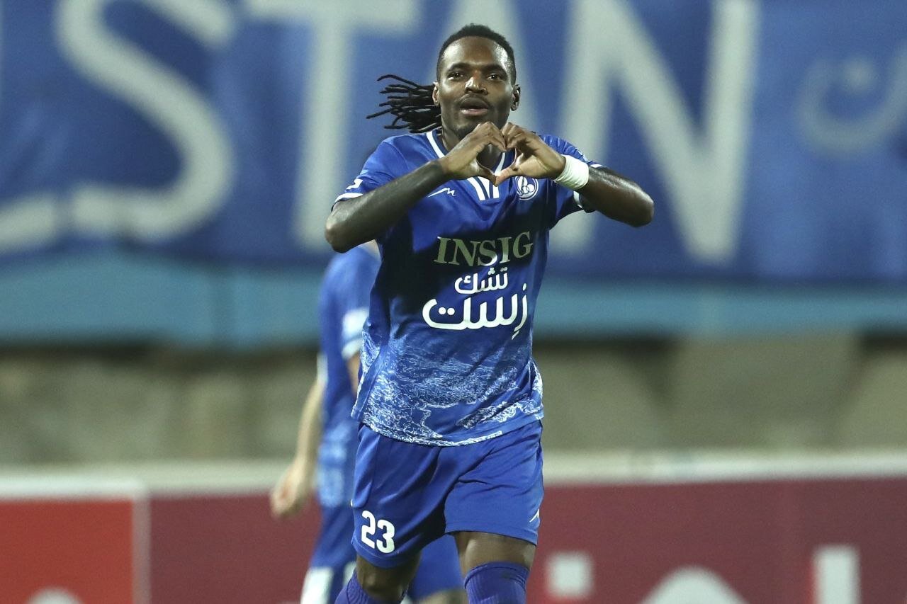 عکس|-قرار-عاشقانه-ستاره-جدید-پرسپولیس-در-یک-شب-رویایی