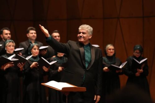 پاسداشت-زبان-فارسی-با-اجرای-«هفت-شهر-عشق»-گروه-کُر-اردیبهشت