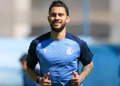 آشتی-مهاجم-استقلال-با-هواداران-در-جام-حذفی