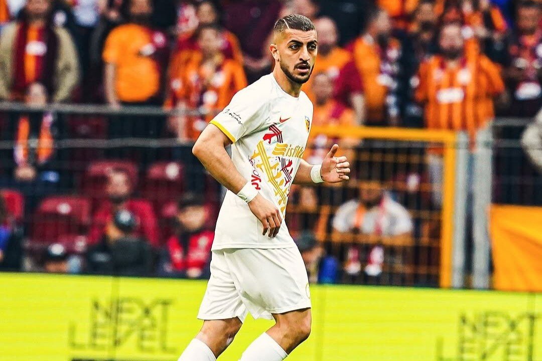 عکس-|-چالش-جذاب-ستاره-استقلالی-با-موراتا-و-اوسیمن!