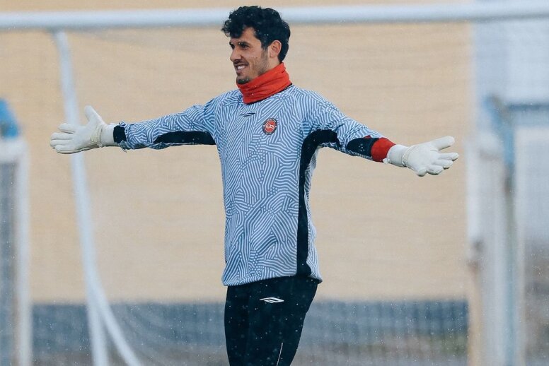 عکس-|-پیام-خداحافظی-یک-تراکتوری-پس-از-قهرمانی