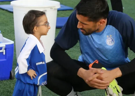 استقلالی‌ها-آرزوی-کودک-مینیاتوری-را-برآورده-کردند