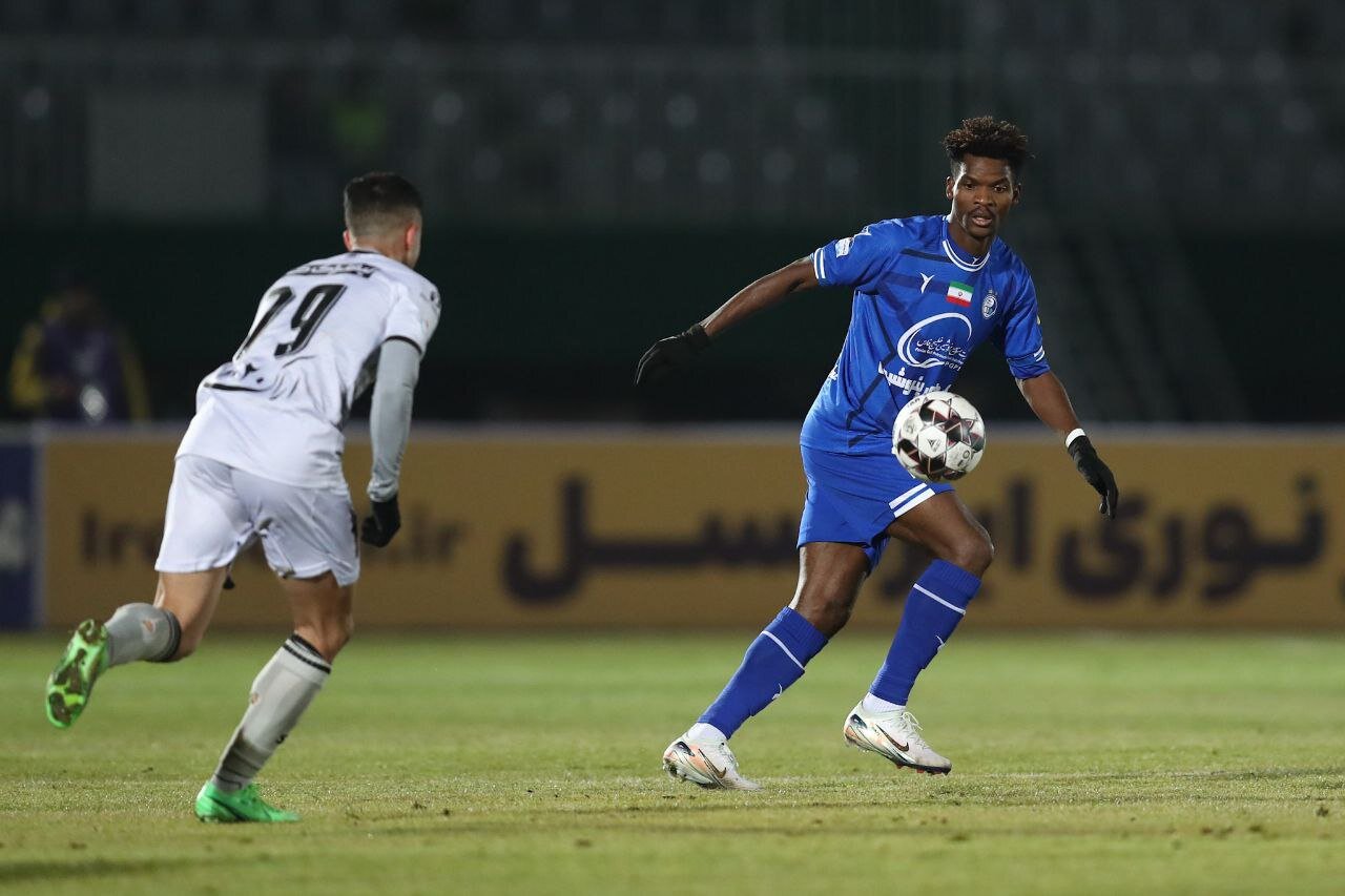 عکس-|-بازگشت-ستاره-مغضوب-به-تمرین-استقلال