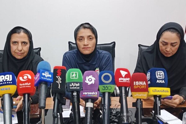 جعفری:-هیچ-افتخاری-بالاتر-از-سرمربیگری-تیم-ملی-نیست/-در-بحث-زیرساختها-باید-به-زنان-توجه-بیشتری-شود