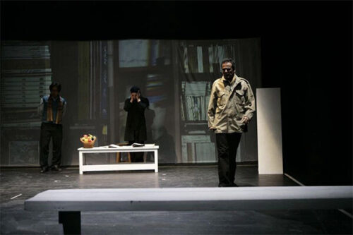 ماجرای-خطاطی-که-حقیقت-را-با-«ه»-نوشت؛-تئاتر-شهر-دیگر-مدینه-فاضله-نیست