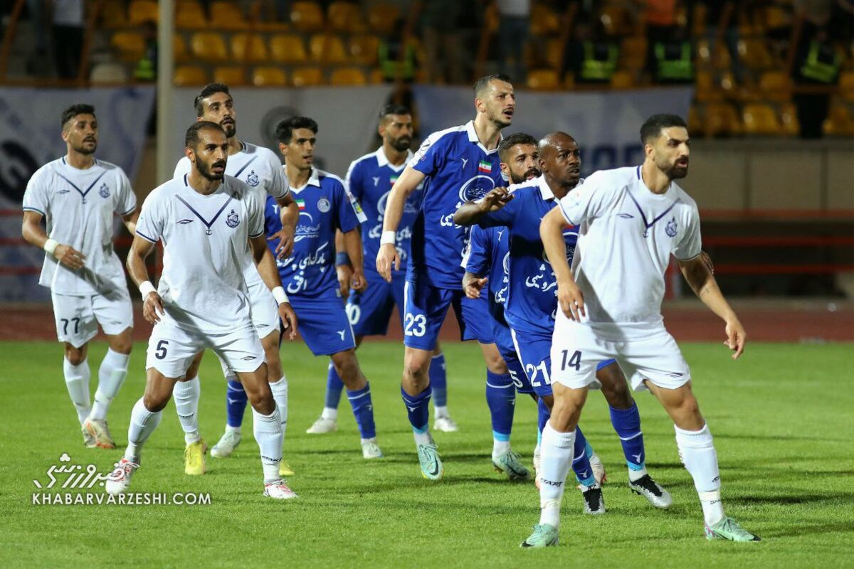 صفحه-قدیمی-روزنامه-از-فینال-حذفی-استقلال-–-ملوان؛-تیتر-“بادبانهای-برافراشته”-برای-قهرمانی-ملوان