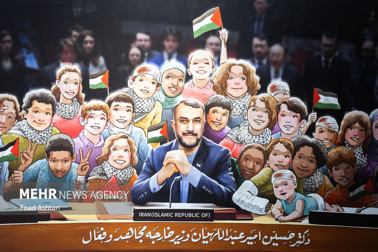 نمایشگاه-پوسترهایی-از-شهیدان-خدمت-آنلاین-شد
