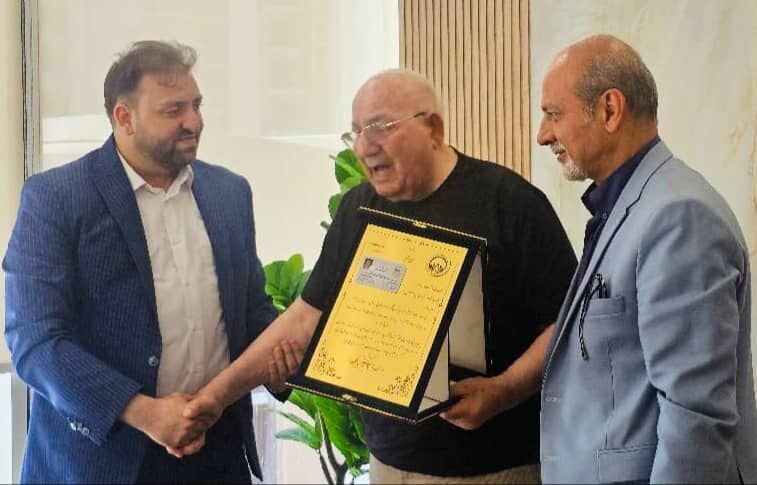 تقدیر-از-نخبه-ورزش-ایران؛-عالیجناب-حشمت-مهاجرانی