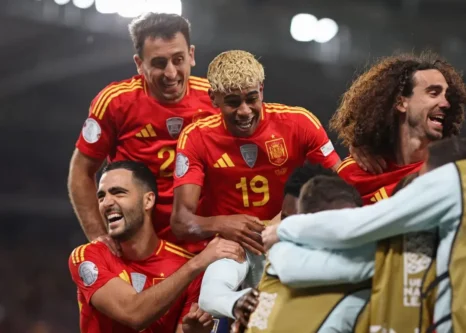 رقص-لاروخا-با-ترس-به-پایان-رسید/-اسپانیا-۵-–-فرانسه-۴:-نمایشی-از-زمانهای-دیگر!