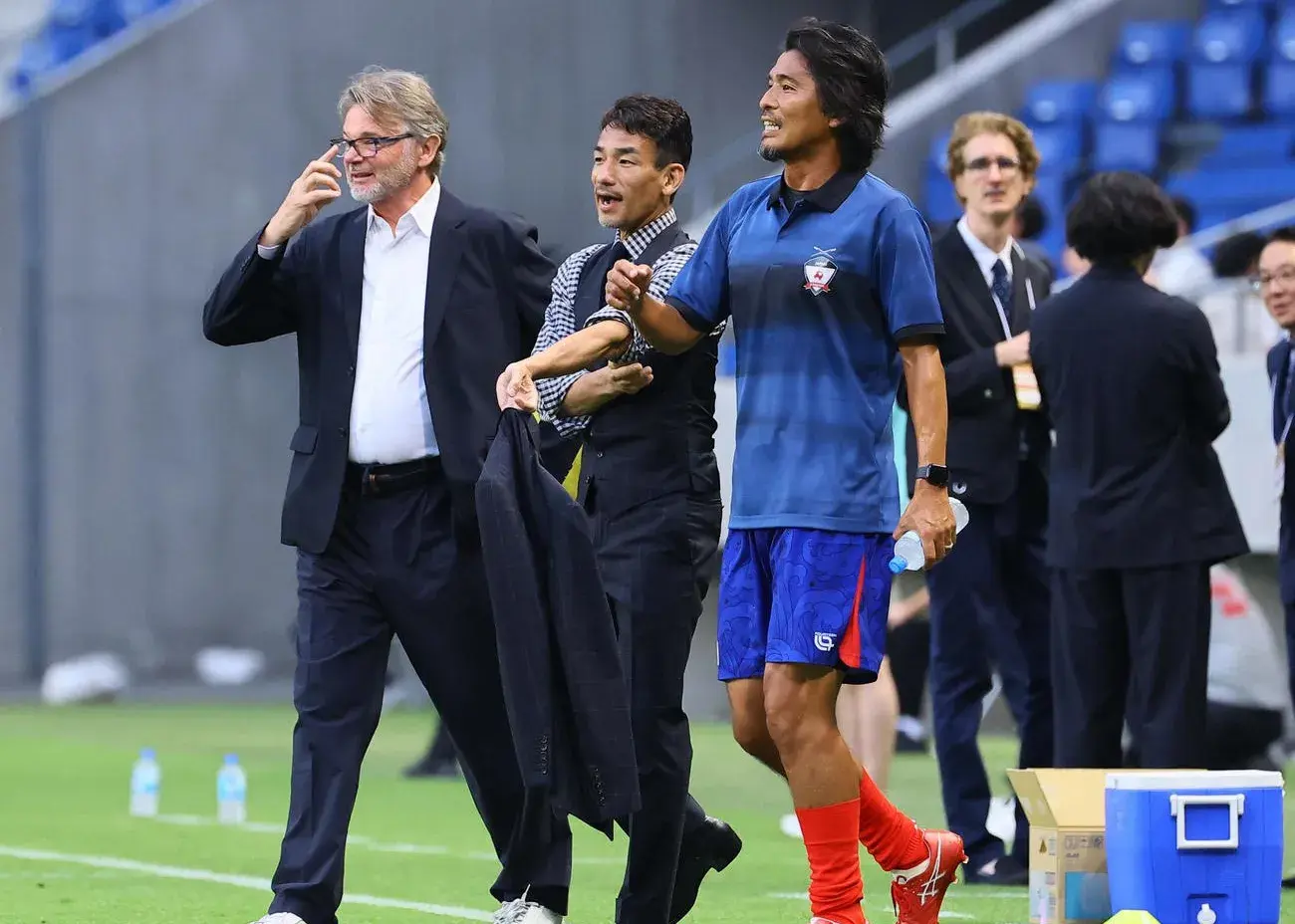 تروسیه-به-ژاپن-برگشت-(عکس)