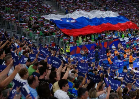 اسلوونی-صعود-کرد-اما-گریست!-(عکس)