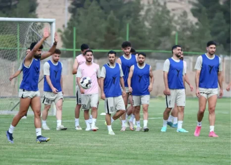 حضور-رسمی-کاپیتان-سابق-سپاهان-در-ذوب-آهن-(عکس)