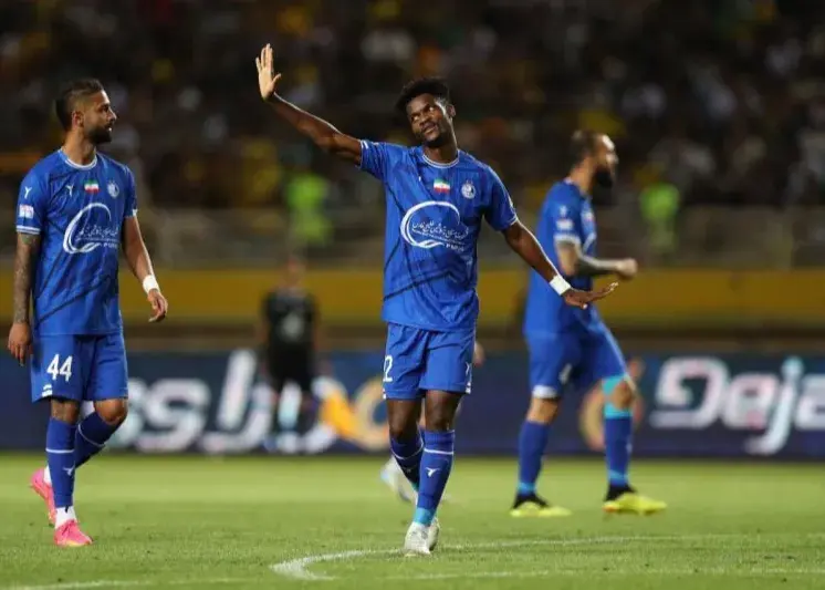 اندونگ،-تکستاره-روز-بد-خط-هافبک-استقلال-(عکس)