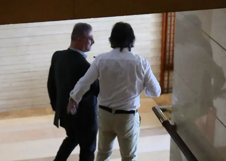 آجورلو-تنها-استثنای-این-سالها/-شیوه-استقلال:-کمِکم-سالی-دو-مدیرعامل!