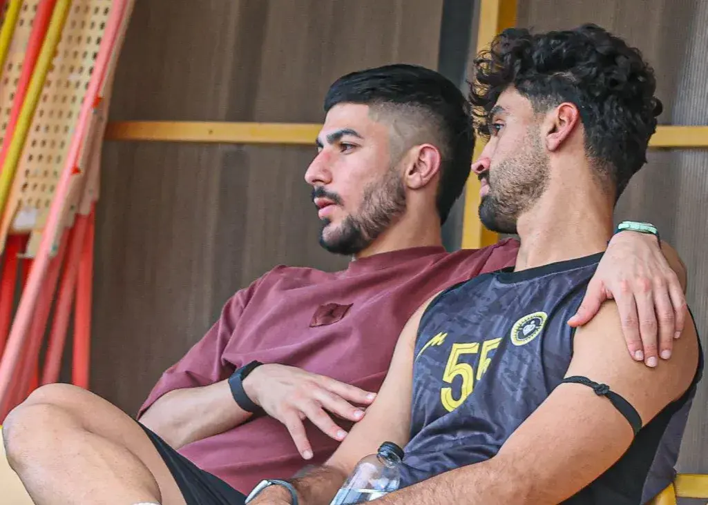 ستاره-مصدوم-سپاهان-با-لباس-شخصی-در-تمرین-(عکس)