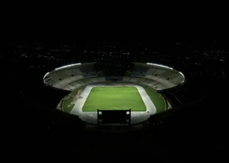 استادیوم-پارس-غرق-در-نور-و-امید