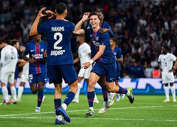 پاریسی‌ها-با-دو-برد-خفیف-صدرنشین-شدند/-پی‌اس‌جی-۱-۰-آنژه:-مدل-جدید-تیم-انریکه،-برد-حداقلی