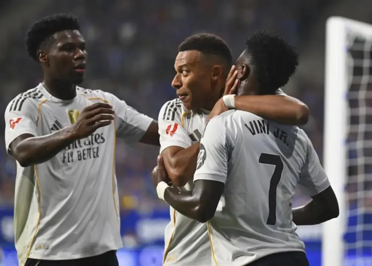 شب-عجیب-و-غریب-وینیسیوس-در-کارلوس-تارتیه/-باز-هم-آقای-جنجال:-امباپه،-جلوی-دهان-وینی-را-گرفت!