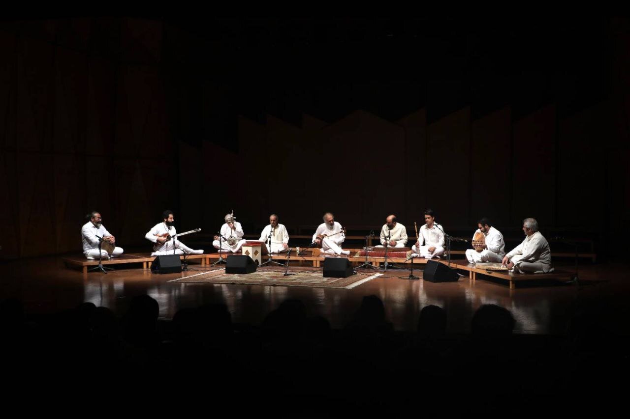 حضور-یک-پیشکسوت-آواز-ایرانی-در-کنسرت-همنوازان-سایه