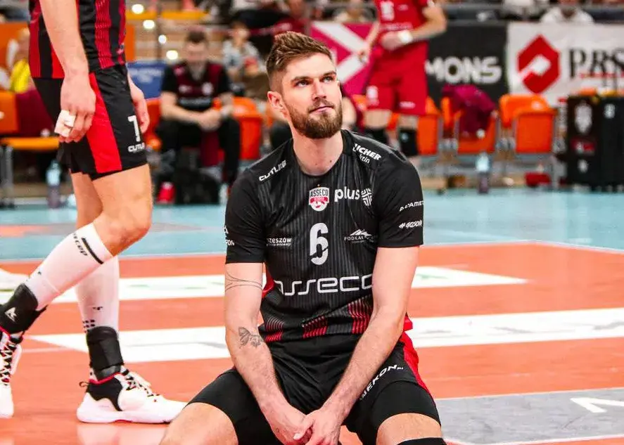 حرکت-جالب-و-شگفتانگیز-ستاره-سابق-لهستان