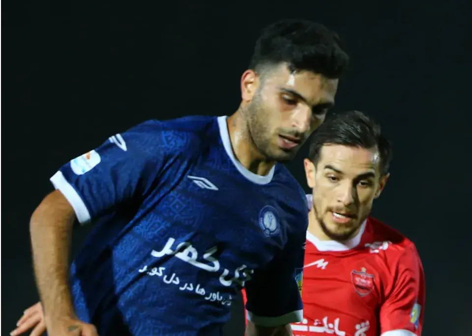 عراق-یا-یزد،-حامدی‌فر-آزاد-اما-در-فکر/-اولین-خرید-فصل-بعد-فولاد-مهر-و-موم-شد