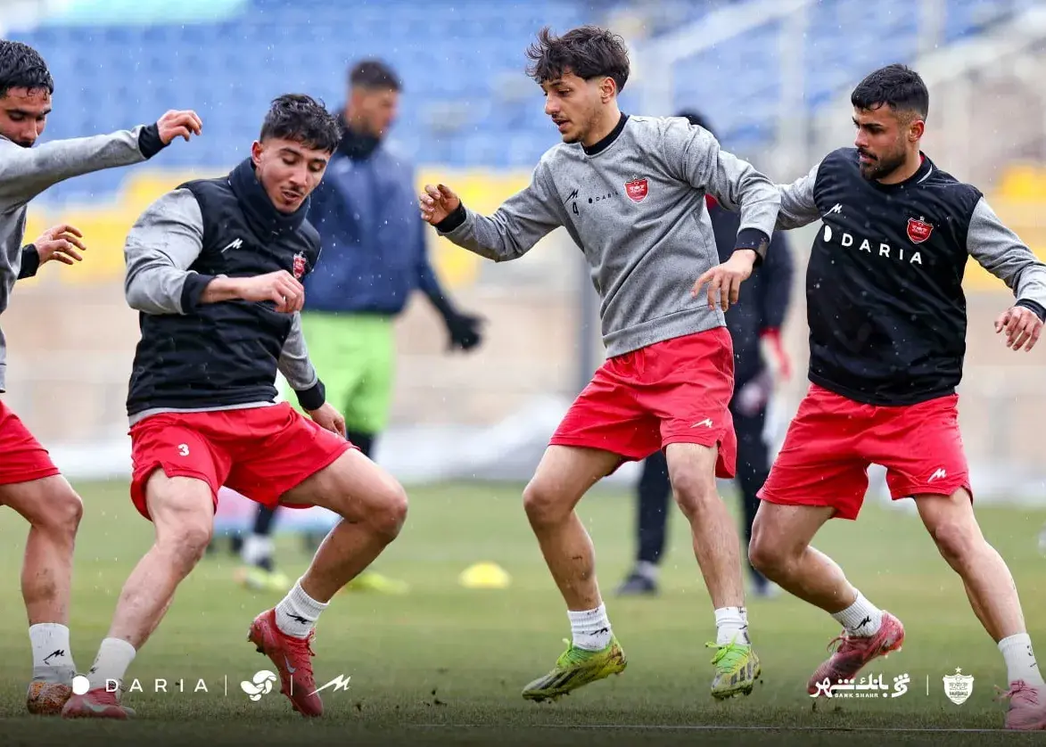 تیم-قهرمان-در-جمع-بزرگسالان؛/-۹-بازیکن-جدید-به-پرسپولیس-پیوست!-(عکس)