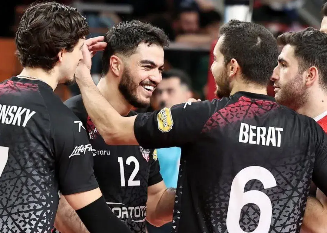 کاپیتان،-تنها-نماینده-ایران-در-بین-غول‌های-ترکیه