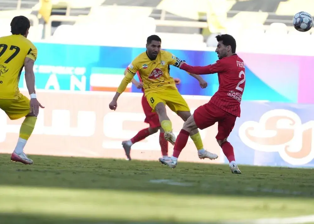 ساخت-برد-فجر-با-سانتر-اسماعیلی؛/-فرشید-راه-گل-به-تراکتور-را-بلد-بود