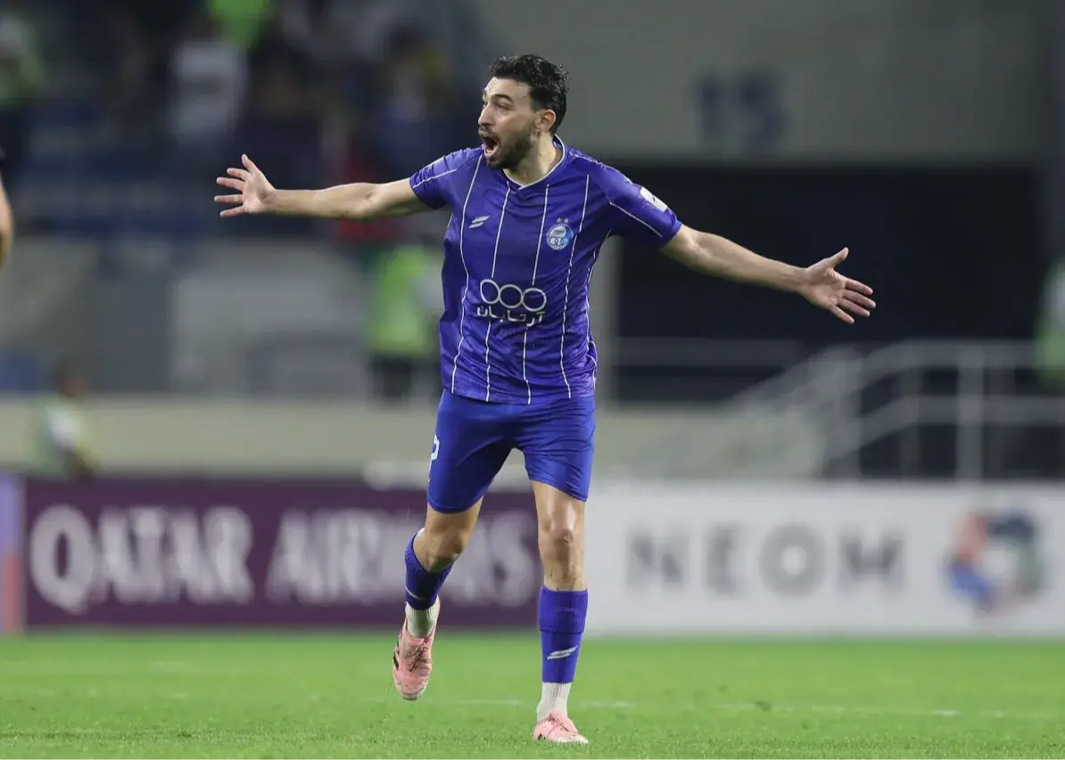 استقبال-اندک-ایرانی‌ها-از-بازی-استقلال(عکس)