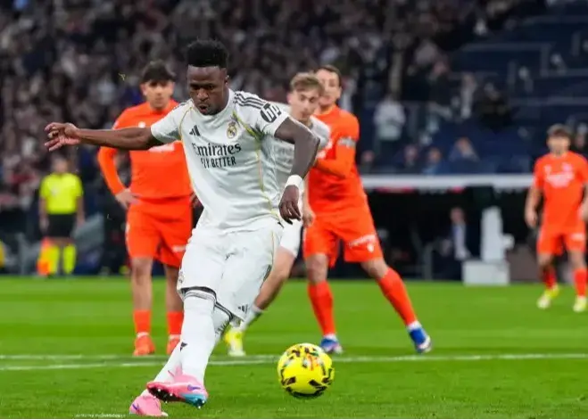 به-سبک-جورجینیو/-تاکتیک-جدید-وینیسیوس-از-روی-نقطه-پنالتی