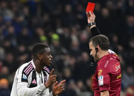 تنبیه-قاطع:-داور-جنجالی-یک-ماه-محروم-شد