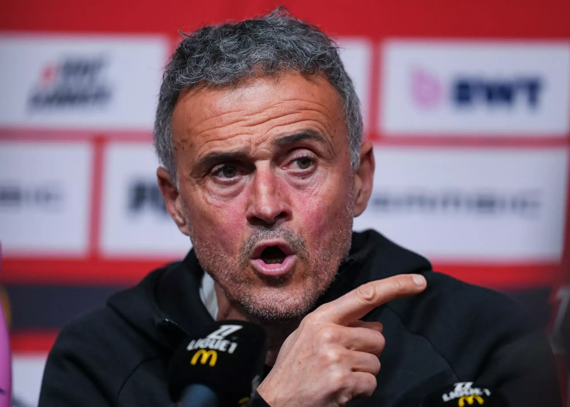 شاید-فردا-بدون-گلر-بازی-کردیم/-انریکه:-جنجال‌های-شما-درباره-دمبله-پشیزی-نمی‌ارزد!