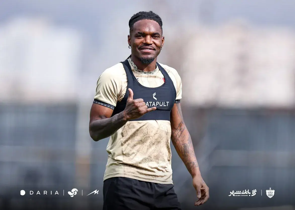 تذکر-پرسپولیس-به-بیفوما-در-مورد-زندگی-شخصی