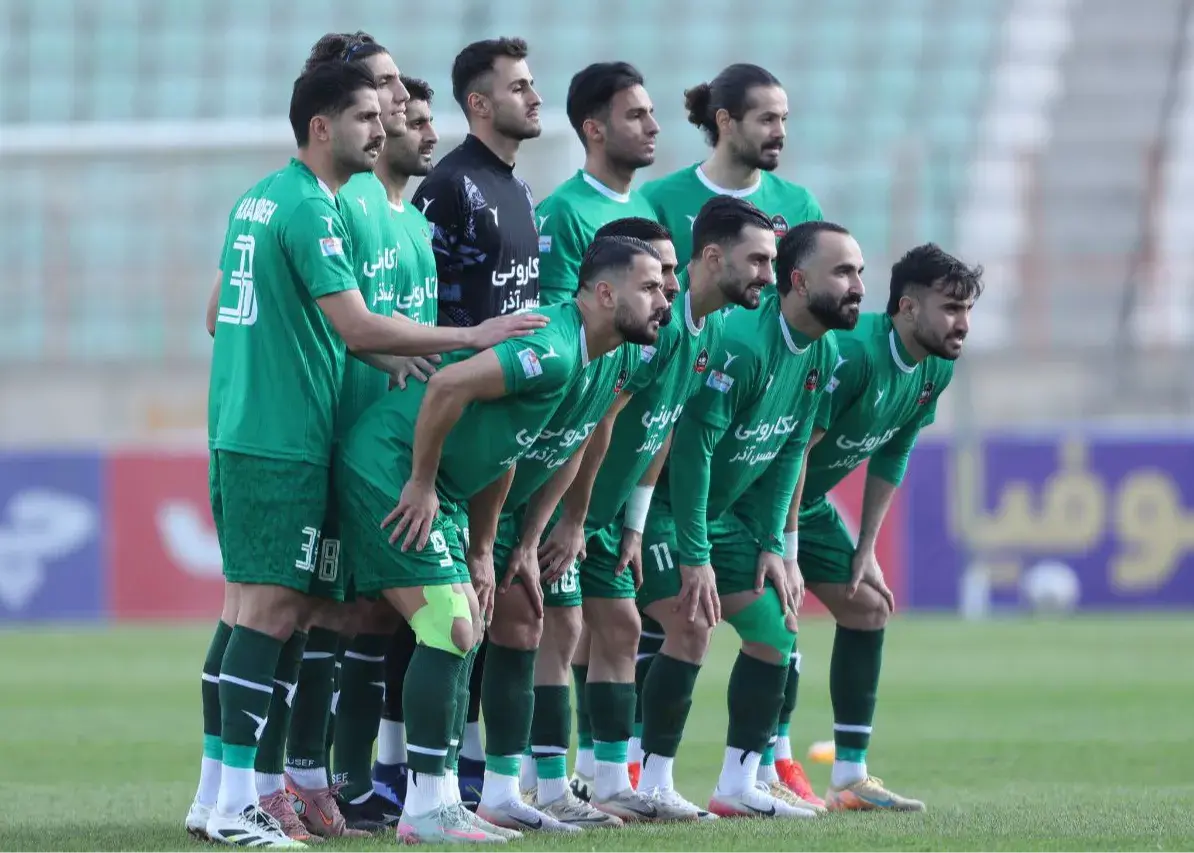 ۱۱-بازیکن-شمس-آذر-مامور-مهار-سقوط